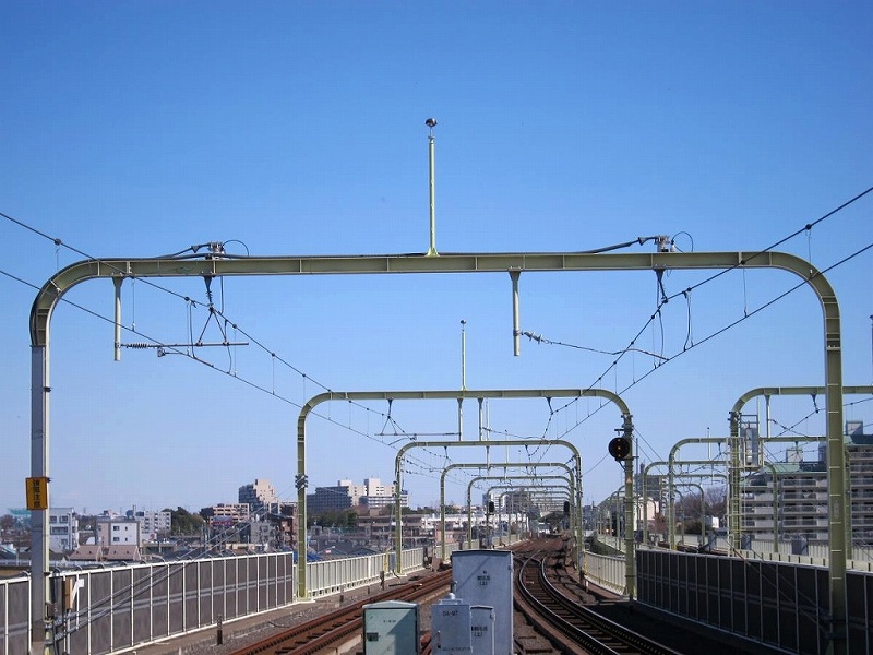 PDCE along railway overhead structures