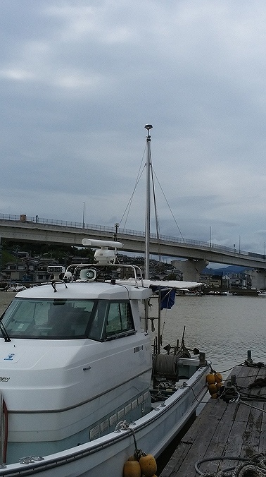 PDCE on small fishing vessel mast